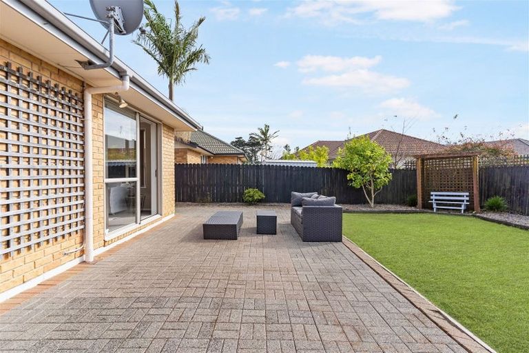 Photo of property in 57 Fernbrook Close, Burswood, Auckland, 2013