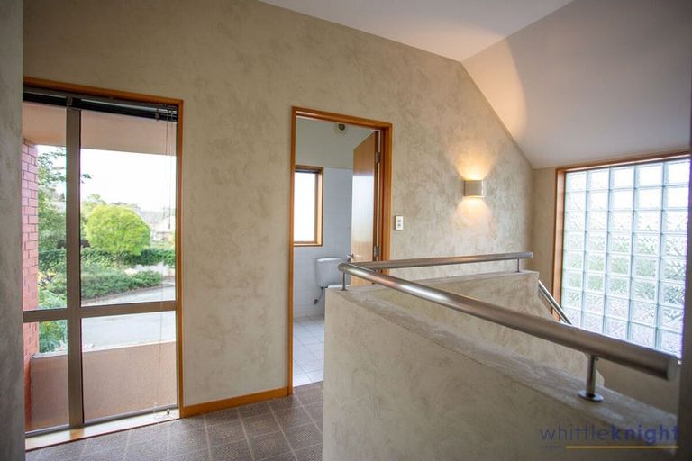 Photo of property in 17 Weka Street, Fendalton, Christchurch, 8041