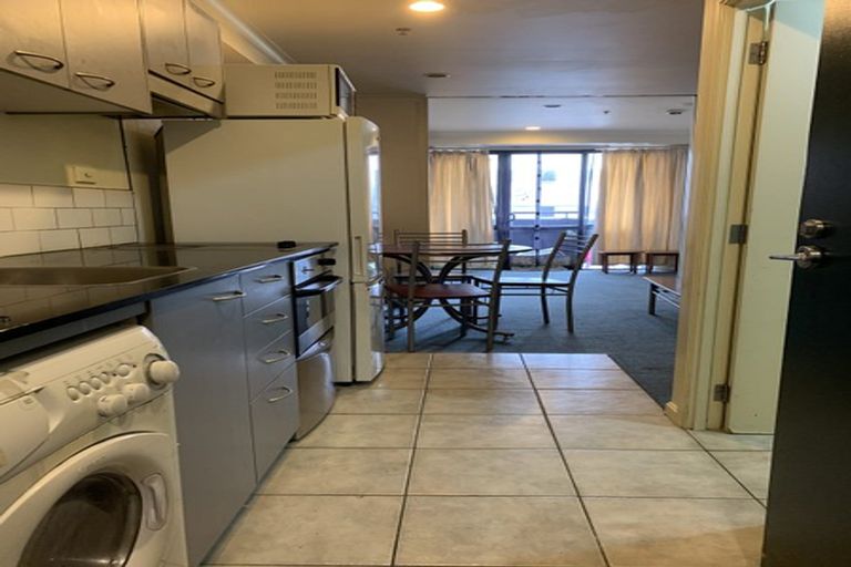 Photo of property in 3 Jessmae Place, Hillcrest, Auckland, 0627