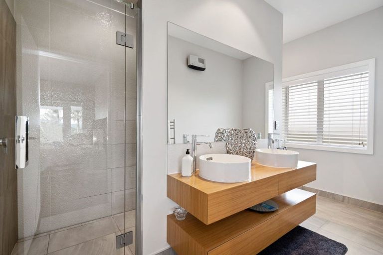 Photo of property in 14 Summerfield Way, Parahaki, Whangarei, 0112