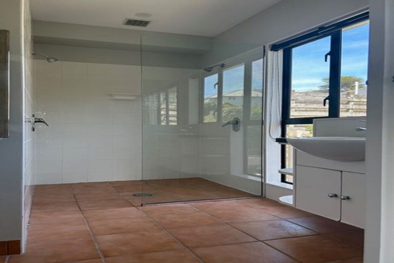 Photo of property in 49 Hindmarsh Street, Johnsonville, Wellington, 6037