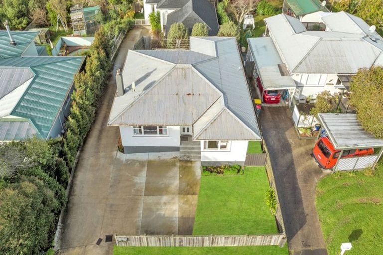 Photo of property in 52 Ennis Avenue, Pakuranga Heights, Auckland, 2010