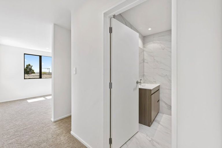 Photo of property in 128d Princes Street West, Pukekohe, 2120