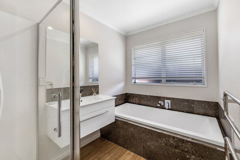 Photo of property in 11 Simms Lane, West Melton, 7618