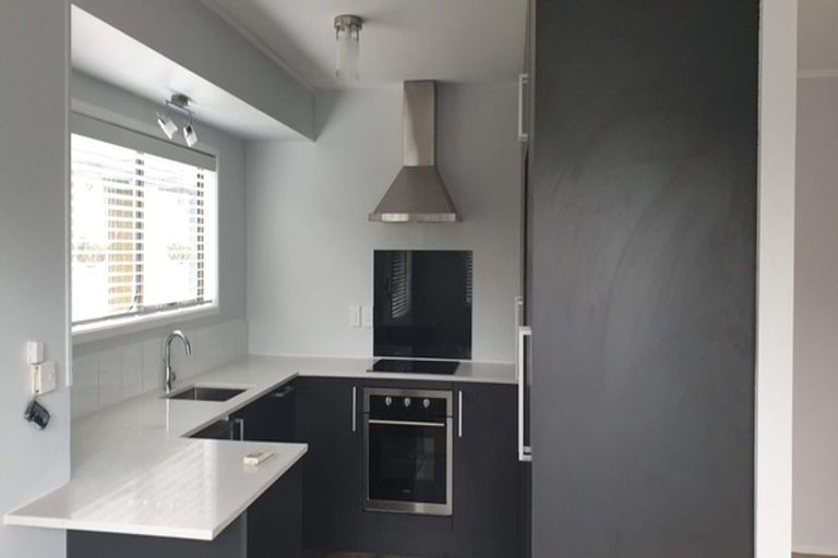 Photo of property in 13 Wesleydale Place, Papakura, 2110