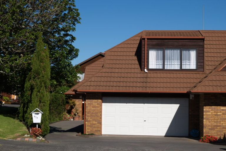 Photo of property in 2/8 Orangewood Drive, Northpark, Auckland, 2013