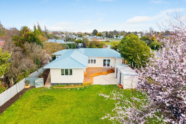 Photo of property in 30 Tararua Street, Pahiatua, 4910