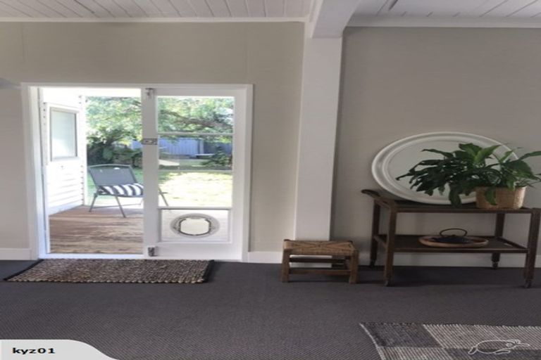 Photo of property in 8 Tomoana Road, Mahora, Hastings, 4120