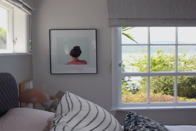 Photo of property in 221 Marine Parade, Seatoun, Wellington, 6022