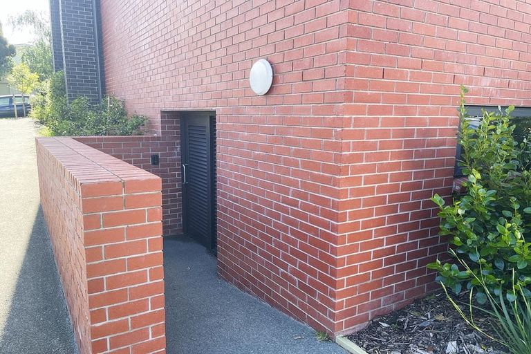 Photo of property in 102/25 Potter Avenue, Northcote, Auckland, 0627