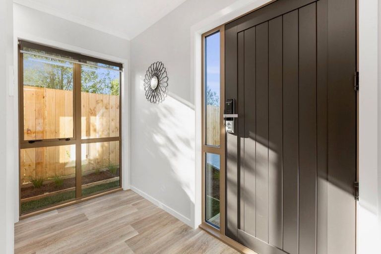 Photo of property in 2/10 Gazeley Avenue, Silverdale, Hamilton, 3216