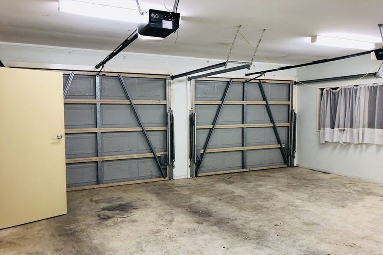 Photo of property in 27 Mahara Avenue, Birkenhead, Auckland, 0626