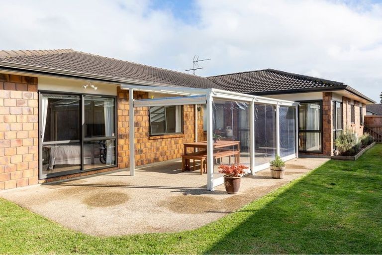 Photo of property in 5 Puketi Lane, Waiuku, 2123