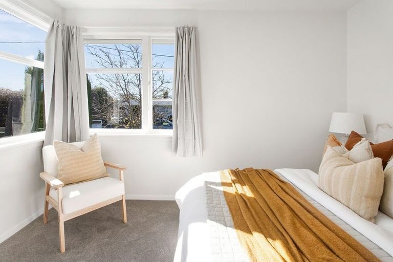 Photo of property in 4 Lucienne Place, Hillsborough, Christchurch, 8022