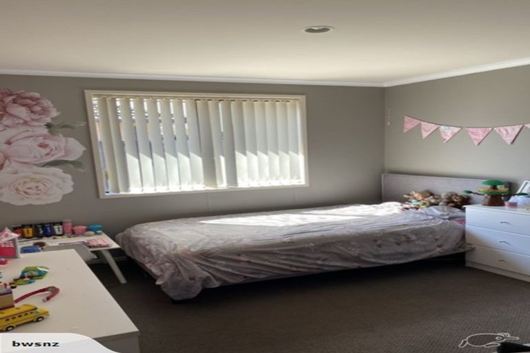 Photo of property in 23 Seabreeze Place, Papamoa Beach, Papamoa, 3118