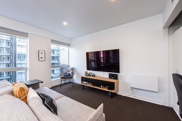 Photo of property in Terrace Heights Apartments, 6a/163 The Terrace, Wellington Central, Wellington, 6011