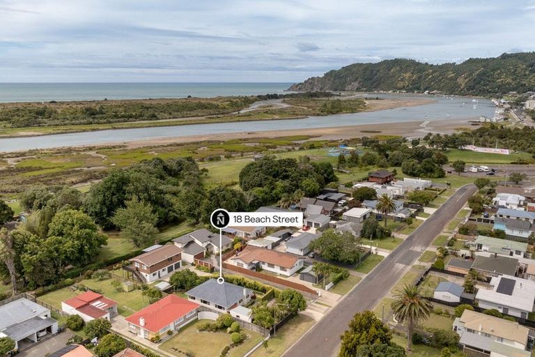 Photo of property in 18 Beach Street, Whakatane, 3120
