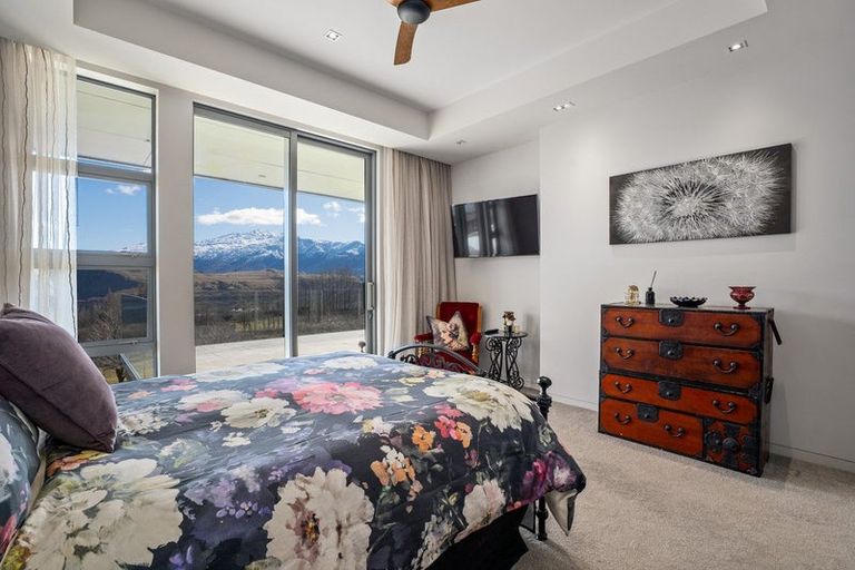 Photo of property in 16 Hayes View Lane, Lake Hayes, Queenstown, 9371