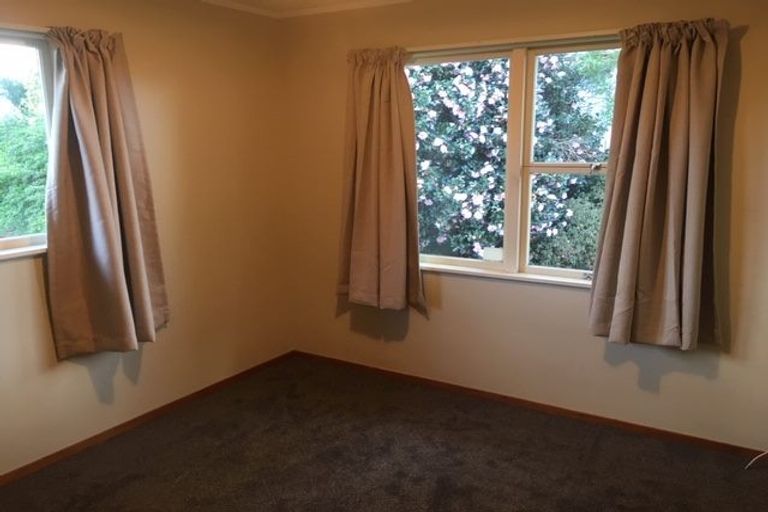 Photo of property in 27 Island View Road, Western Heights, Rotorua, 3015