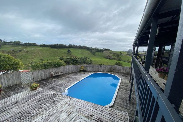 Photo of property in 30 Pararewa Drive, Whalers Gate, New Plymouth, 4310