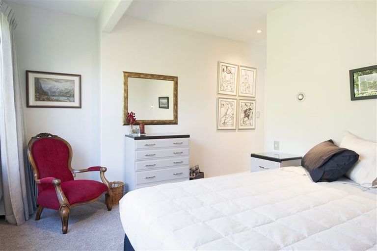 Photo of property in 11 Chapel Street, Russell, 0202