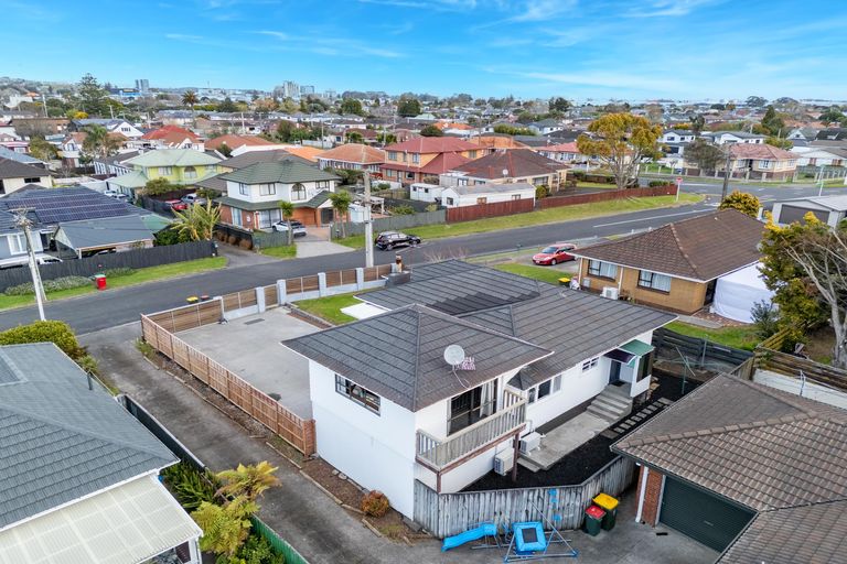 Photo of property in 1/8 Mangarata Avenue, Papatoetoe, Auckland, 2025