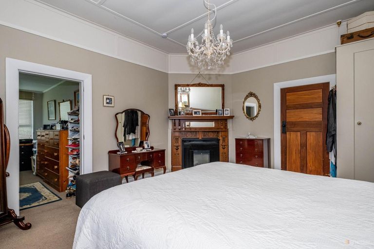 Photo of property in 12 Parsonage Road, Waimate, 7924