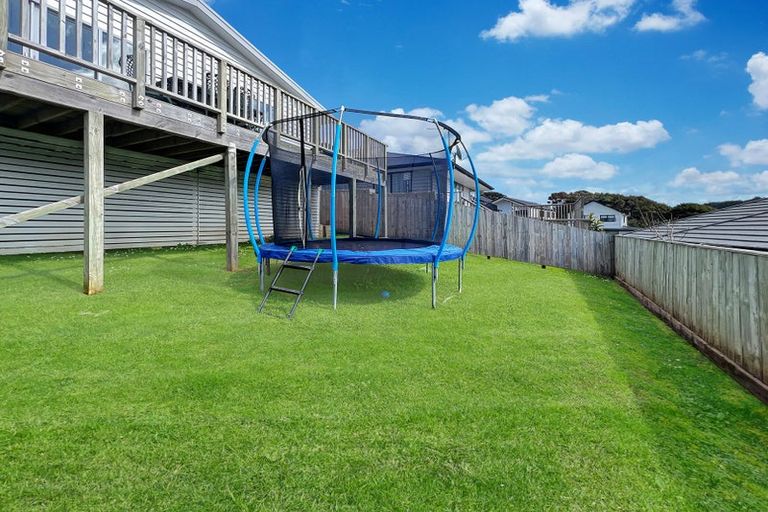 Photo of property in 3 Ringi Lane, Orewa, 0931