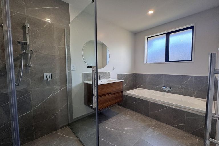 Photo of property in 92 Muirhill Street, Halswell, Christchurch, 8025