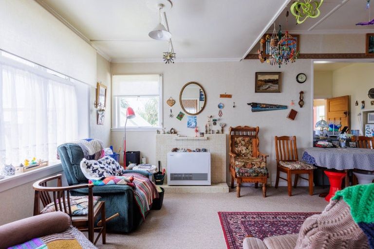 Photo of property in 24 Mangahao Road, Pahiatua, 4910