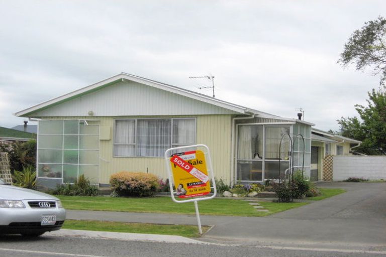 Photo of property in 7b East Belt, Rangiora, 7400