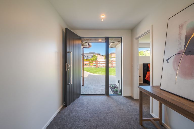 Photo of property in 27 Grandvista Drive, Green Island, Dunedin, 9018