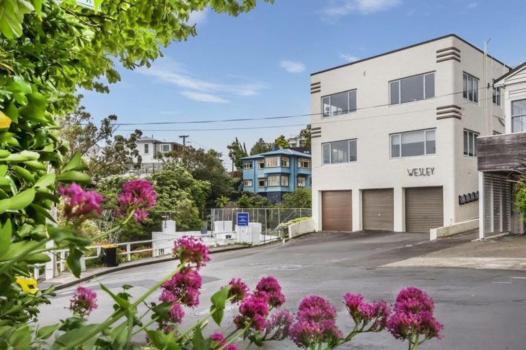 Photo of property in Samoa High Commission, 3/1 Wesley Road, Kelburn, Wellington, 6012