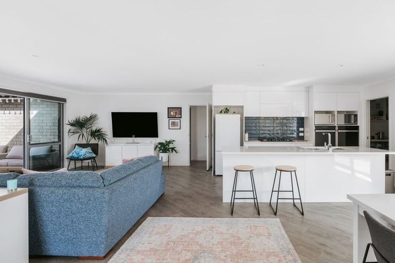 Photo of property in 34 Charlotte Drive, Omokoroa, 3114