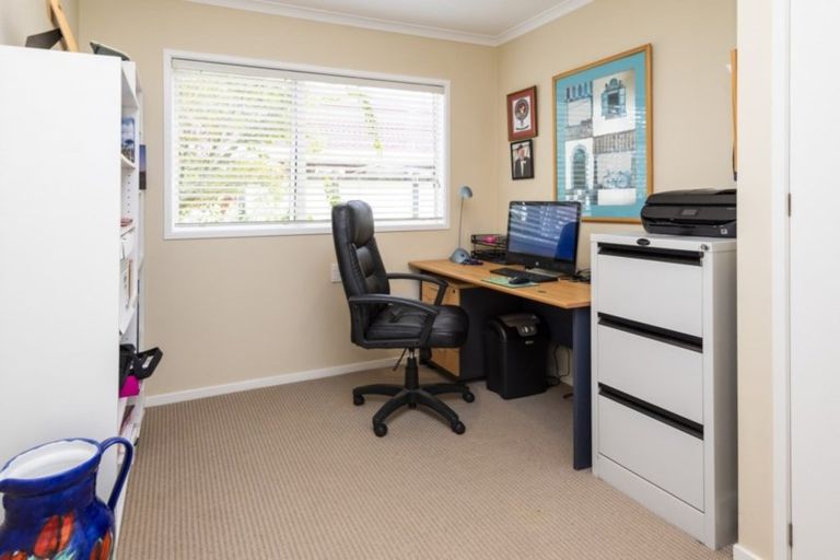 Photo of property in 58 Vivian Wilson Drive, Eastern Beach, Auckland, 2012