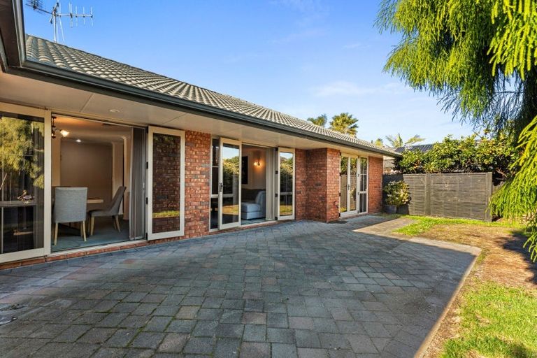 Photo of property in 19 Carrington Drive, Papamoa Beach, Papamoa, 3118