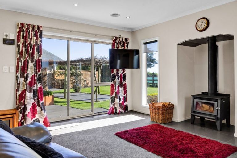 Photo of property in 147 Airport Drive, New Plymouth Airport, New Plymouth, 4373