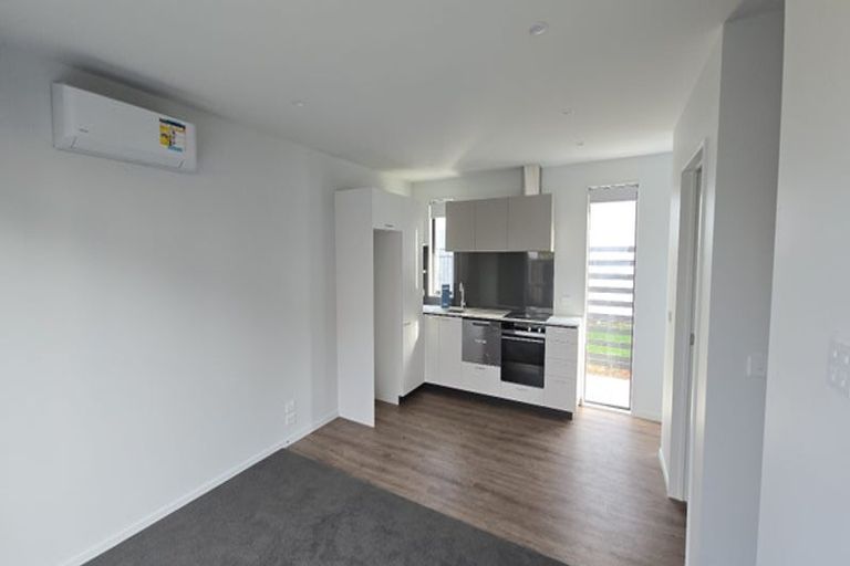 Photo of property in 9/43 New Brighton Road, Shirley, Christchurch, 8061