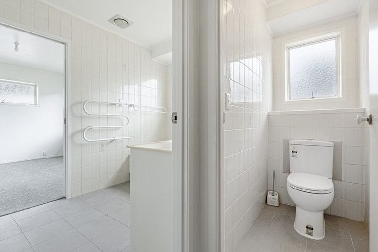 Photo of property in 49 Centorian Drive, Windsor Park, Auckland, 0632