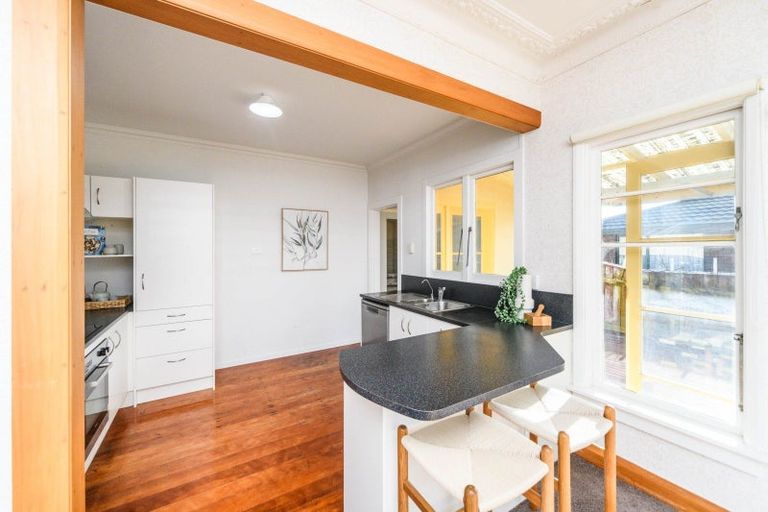 Photo of property in 18 Mahoe Avenue, Takaro, Palmerston North, 4410