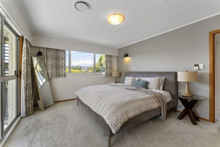 Photo of property in 67 Queens Road, Waikanae Beach, Waikanae, 5036