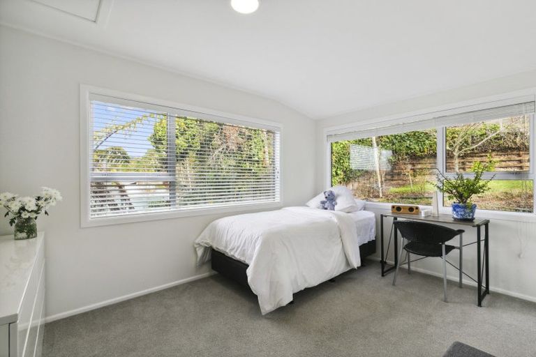 Photo of property in 9 Khouri Avenue, Karori, Wellington, 6012