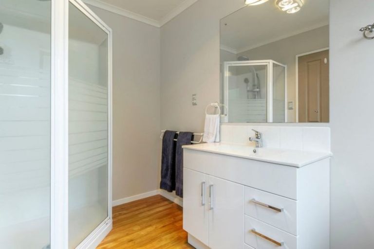 Photo of property in 8 Kestrel Avenue, Welcome Bay, Tauranga, 3112