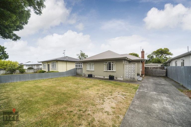 Photo of property in 60 Guy Avenue, Takaro, Palmerston North, 4410