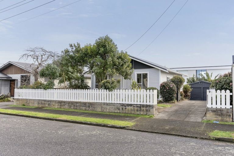 Photo of property in 9 Princes Street, Fitzroy, New Plymouth, 4312