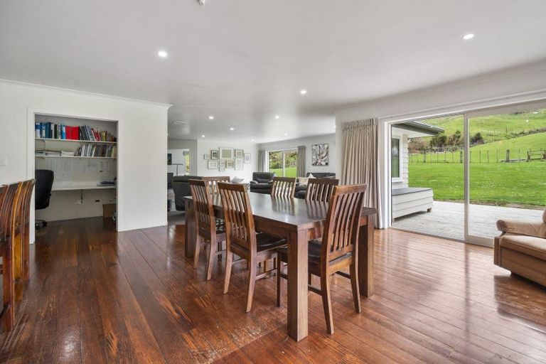 Photo of property in 120 East Mangahuia Road, Rangiwahia, Kimbolton, 4774