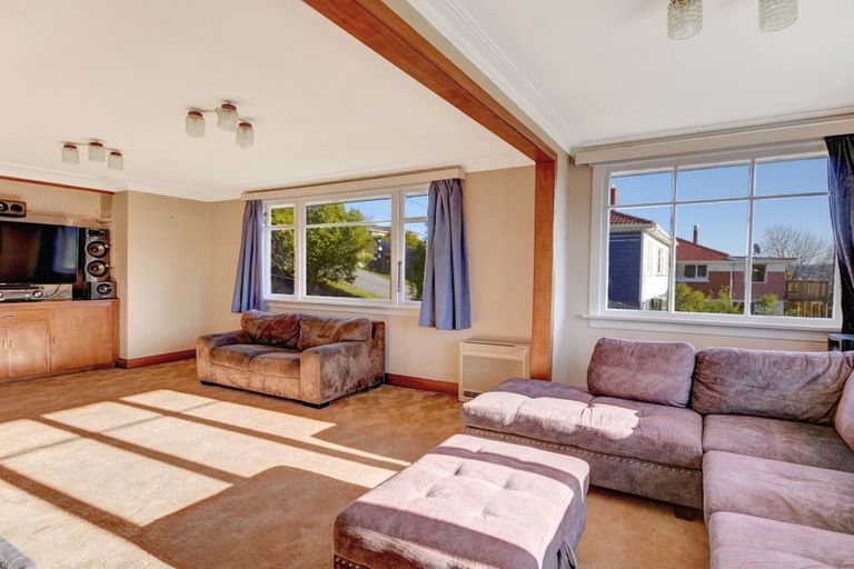 Photo of property in 30 Scotland Terrace, Green Island, Dunedin, 9018
