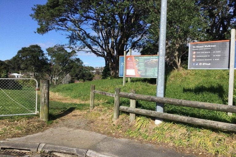 Photo of property in 90 Mangorei Road, Strandon, New Plymouth, 4312