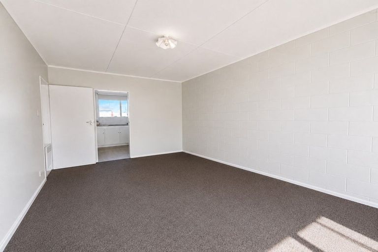Photo of property in 46 Awamutu Grove, Waiwhetu, Lower Hutt, 5010