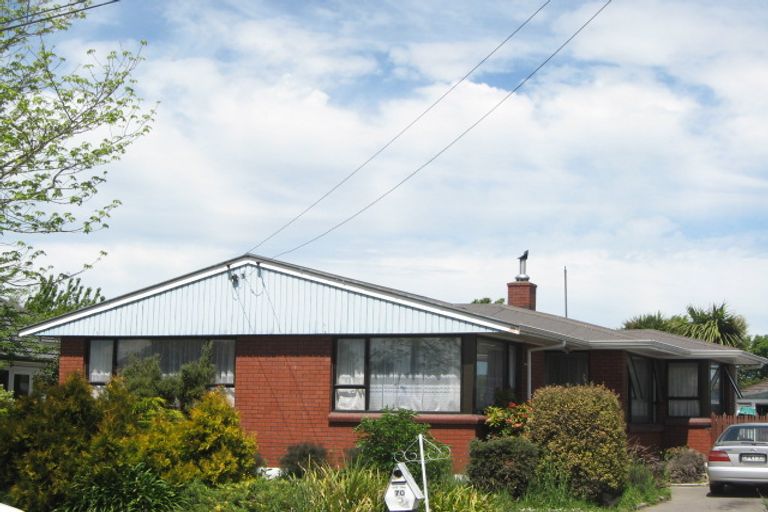 Photo of property in 70 Wingate Street, Redwood, Christchurch, 8051
